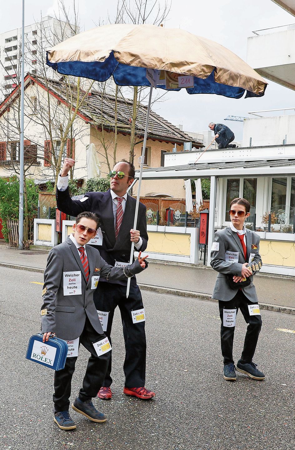 Rolex oder Gold gibt es bei den Managers for President je nach Zollkriterien.