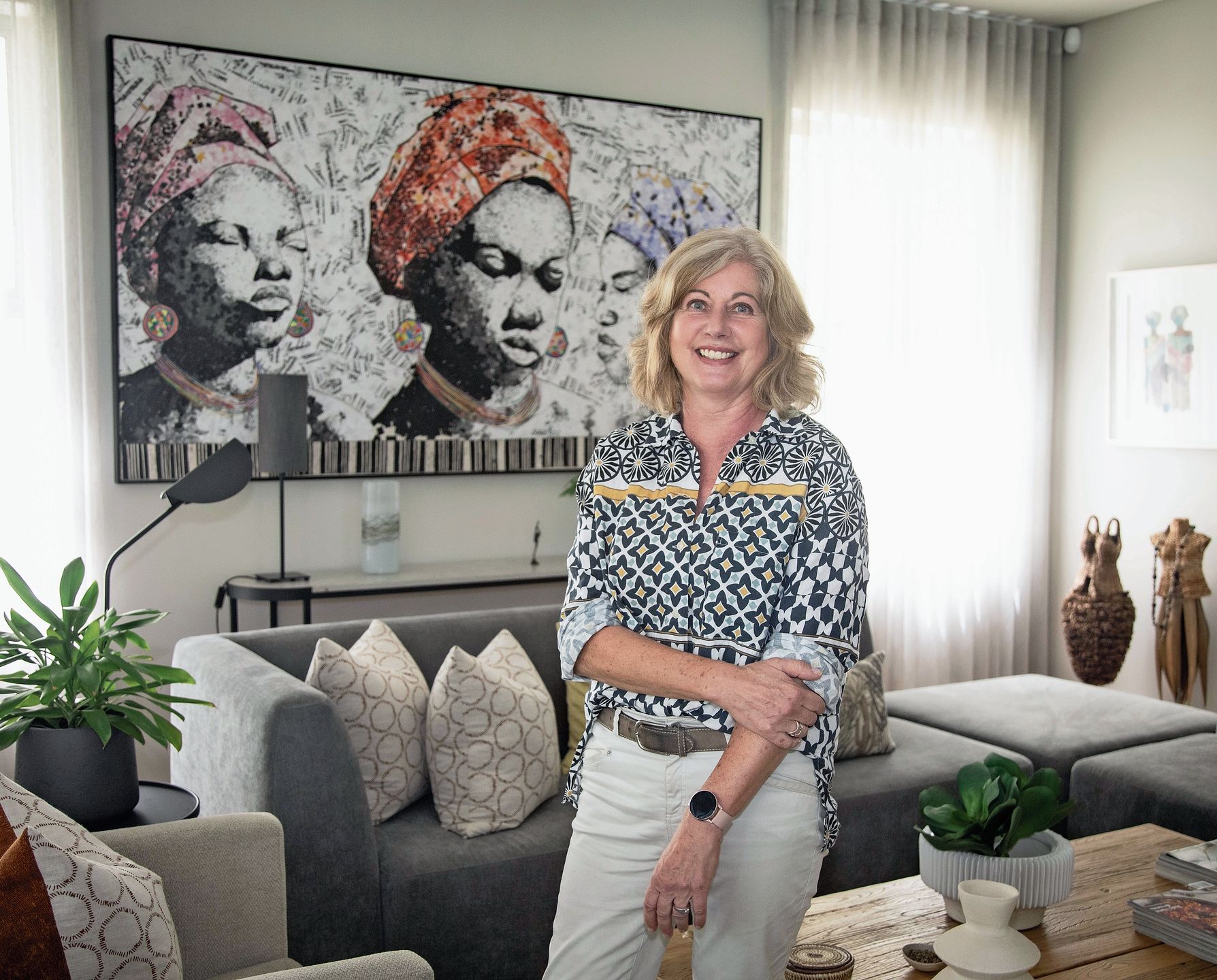 Pamela Nayler im Wohnzimmer ihres Hauses in Constantia, einem Vorort von Kapstadt in Südafrika.Jijo Ganesan