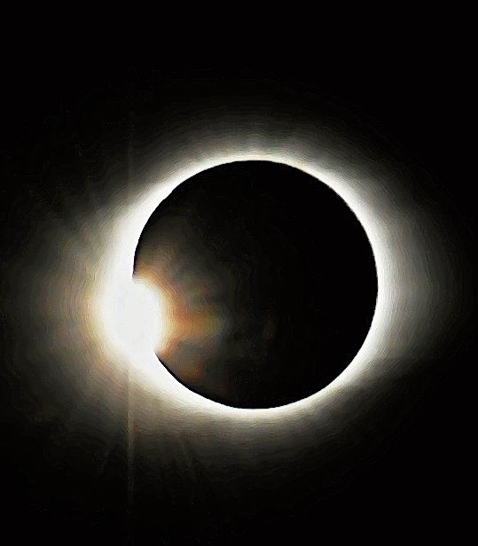 «Diamantring-Effekt» kurz nach dertotalen Sonnenfinsternis in Chile am 2. Juli 2019 . «Diamantring-Effekt» kurz nach dertotalen Sonnenfinsternis in Chile am 2. Juli 2019 .