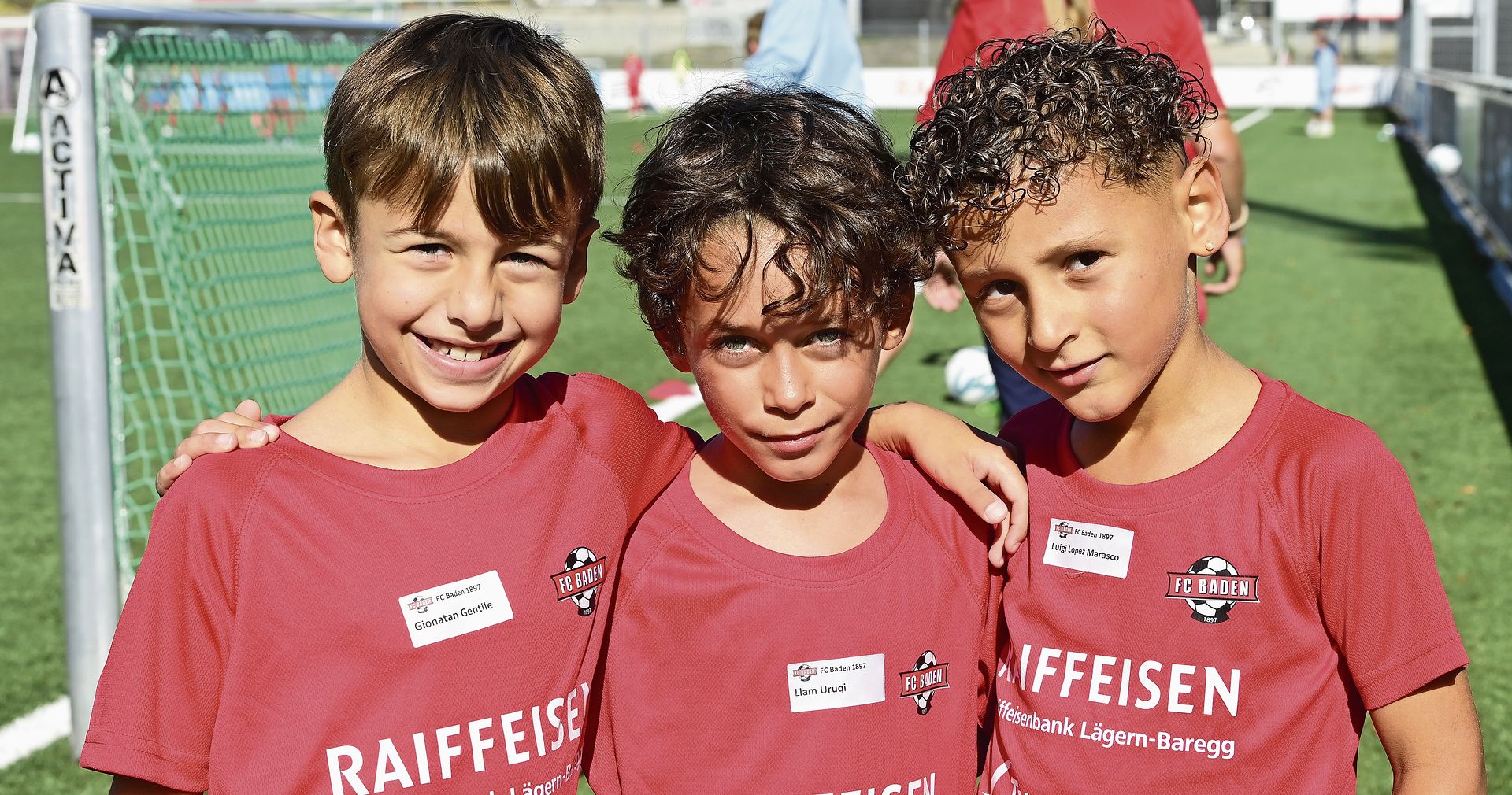 Trainieren wie die Profis (v.l.): Gionatan Gentile, Liam Uruqi und Luigi Lopez Marasco.