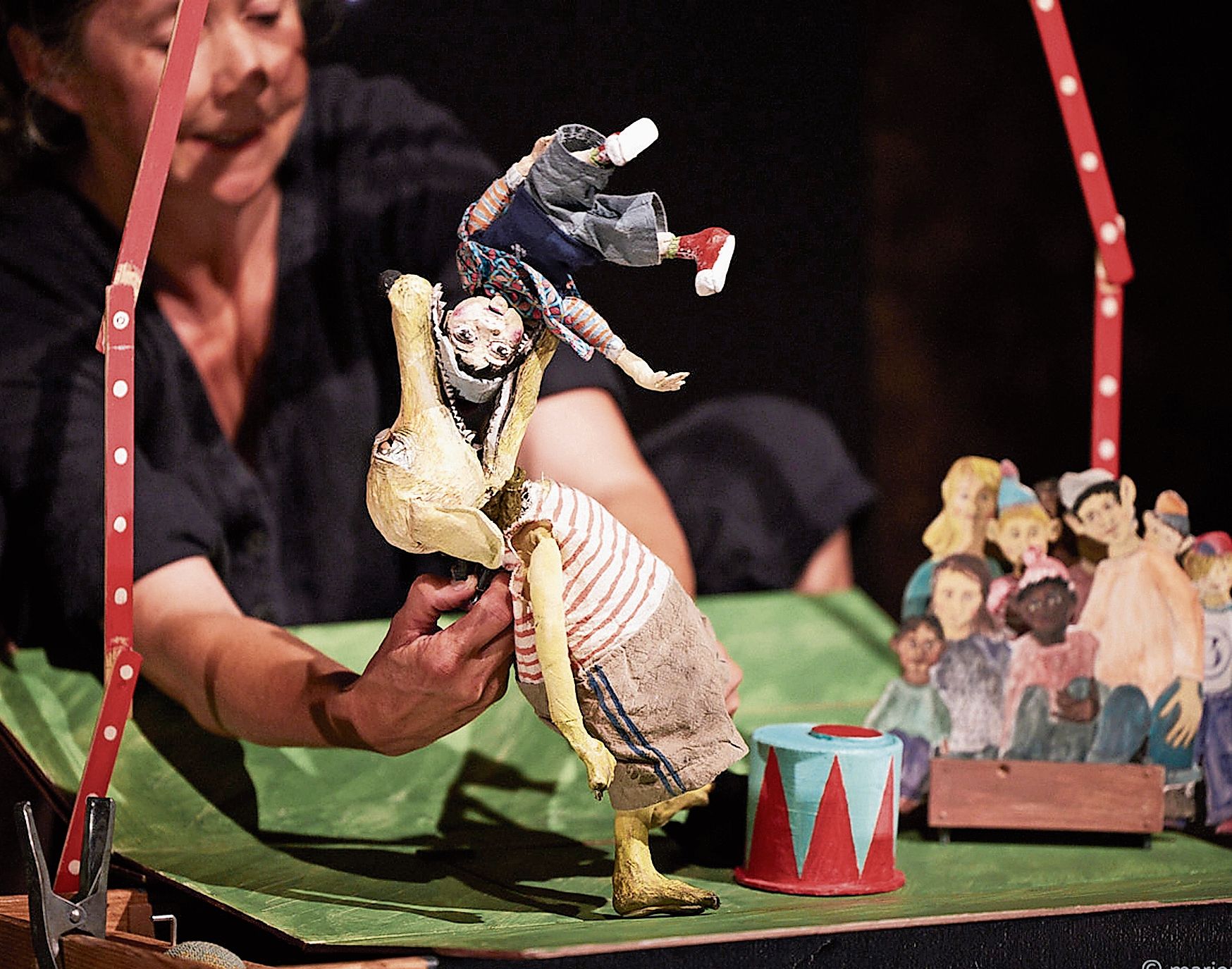 Das Figurentheater Lupine eröffnet die Saison mit dem Stück «Pozor» am Samstag, 17. Oktober, um 16.00 Uhr und am Sonntag, 18. Oktober, um 11.00 Uhr.Bilder: ZVG Das Figurentheater Lupine eröffnet die Saison mit dem Stück «Pozor» am Samstag, 17. Oktober, um 16.00 Uhr und am Sonntag, 18. Oktober, um 11.00 Uhr.Bilder: ZVG