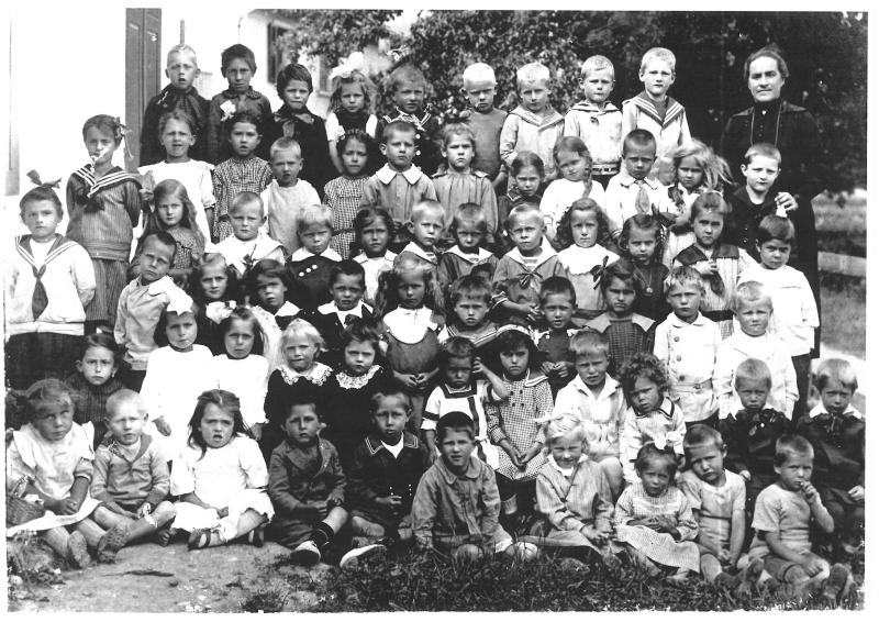 So <em>gross war eine Kindergartenklasse im Jahr 1920 im Rosenau. (zVg)