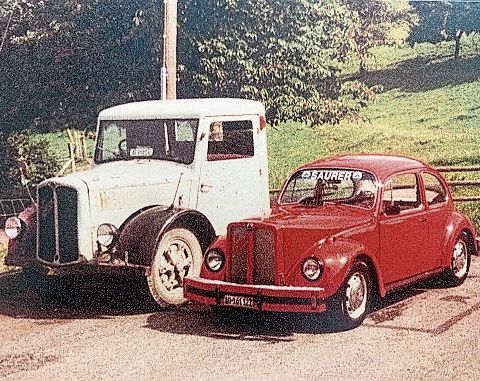 Im Saurer-Paradies: In Paul Attigers Hobbyraum stehen Lastwagen im Mittelpunkt. (Bild: Sibylle Egloff)