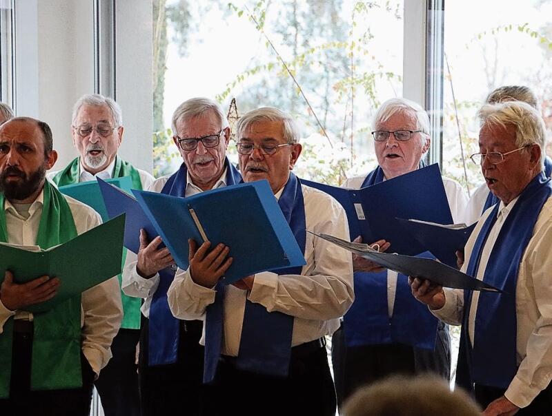 Mit 30 Sängern ist der Männerchor einer der grössten Chöre in der Gegend.crb
