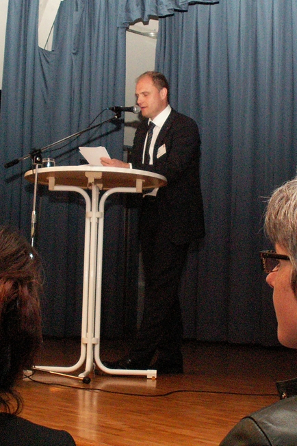 Josi Bütlers letzte Rede am Apéro.
