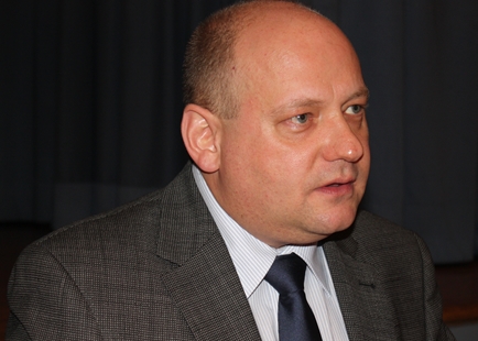 Valentin Schmid: Elektoringenieur FH, Projektleiter und Bauherrenvertreter Flughafen Zürich AG, ist 44, lebt mit einer Partnerin zusammen und tritt für die FDP an. Fotos: bär
