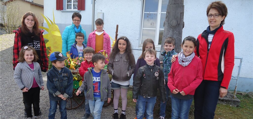 Die Kinder vom Tageshort zauberten den Neuenhofern ein Lächeln ins Gesicht.