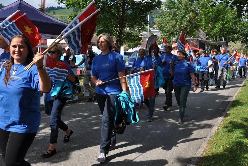 60 Wettinger Fans feuerten die Wettinger Jasser in Oberägeri an, 160 Anhänger reisten aus Bremgarten an. Fotos: zVg Die Wettinger Fangemeinde schaut ihrem Jungjasser Jan Käch zu. 