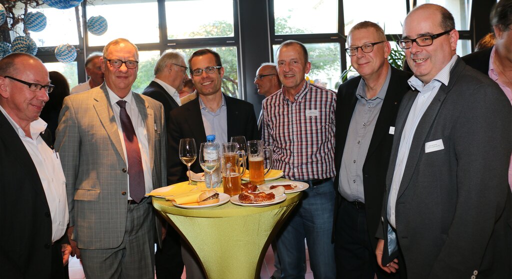 Networking der Unternehmer. Networking der Unternehmer.