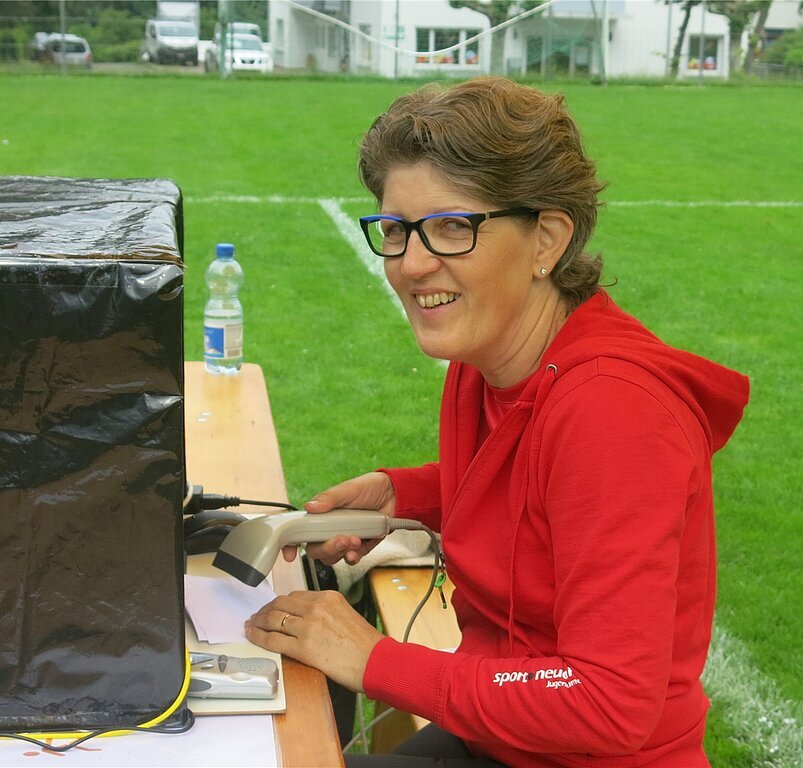 Agnes Häfeli erfasste die Startkarten.
