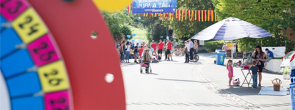 Das Dorffest Neuenhof <em>hat dieses Jahr wieder im alten Dorfkern stattgefunden. Barbara Scherer</em>
