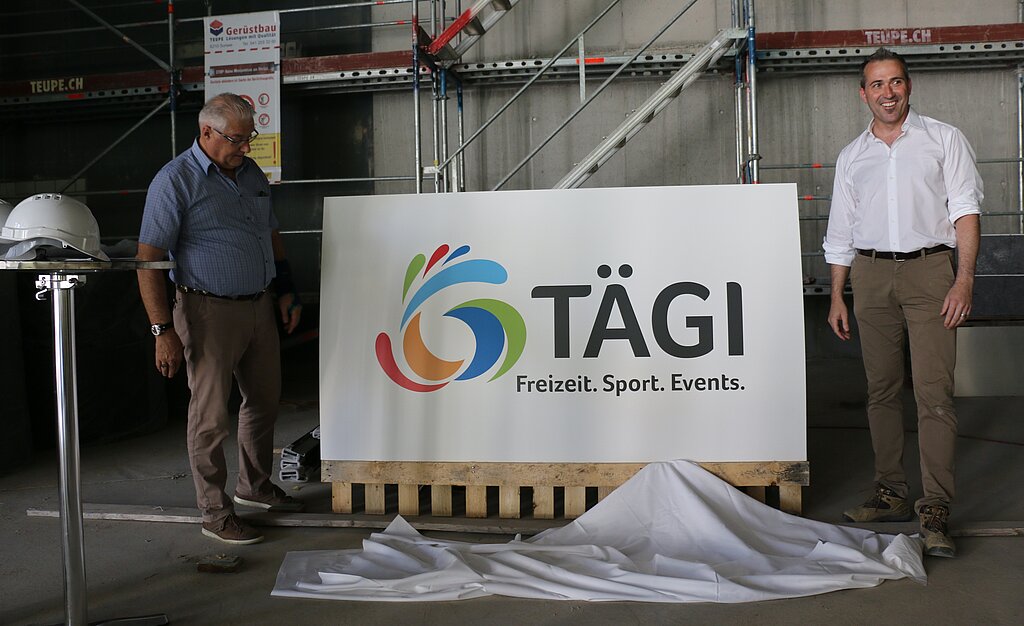 Roland Kuster (l.) und Marco Baumann präsentieren das neue Logo. Melanie Bär
